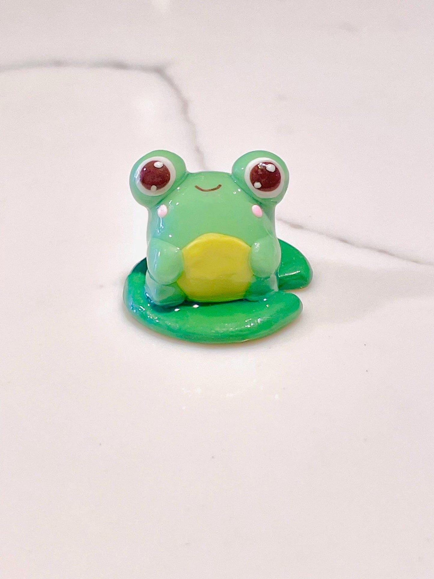 Froggy Desk Buddy